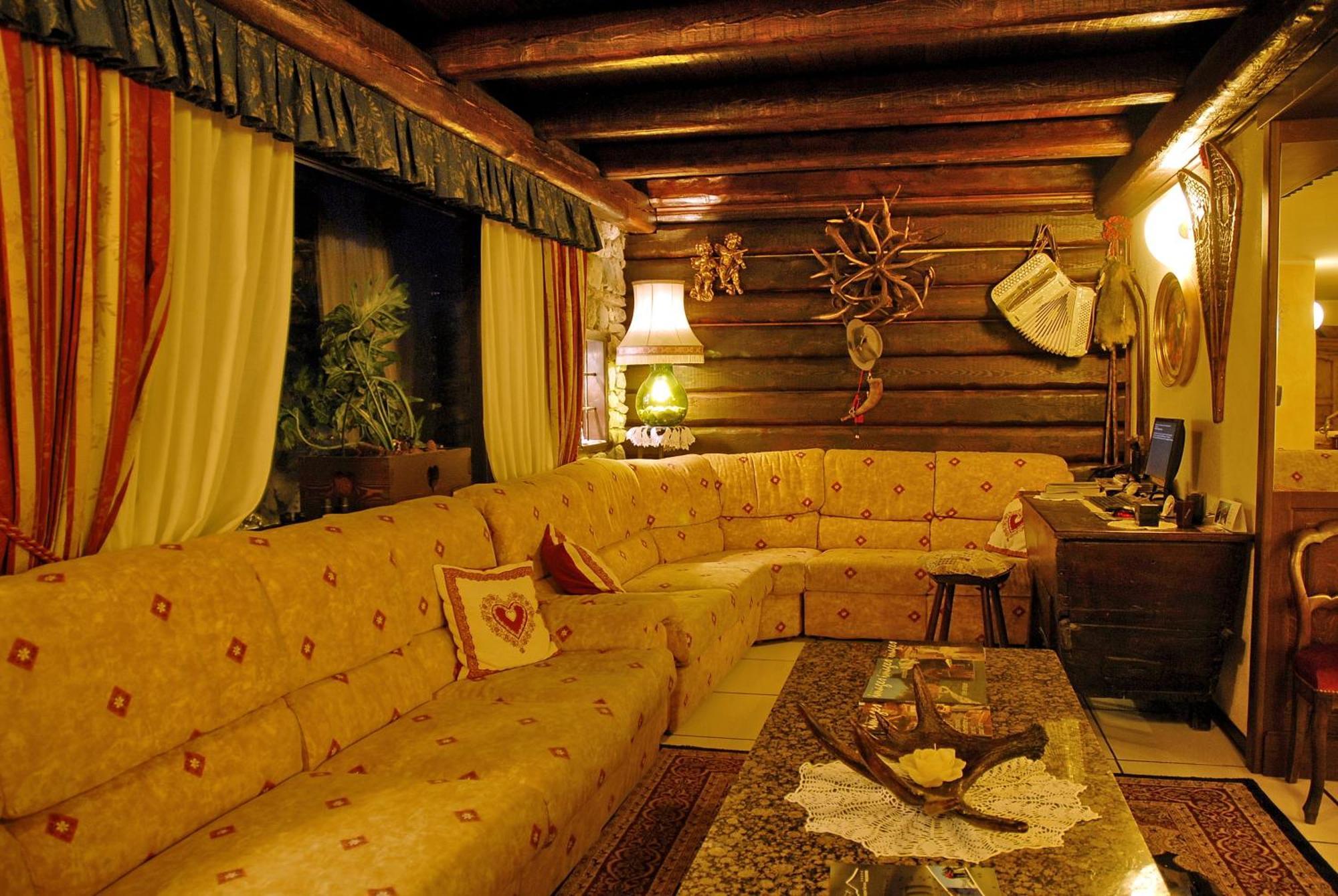 Hotel Edelweiss & Spa Чезана-Торинезе Екстер'єр фото