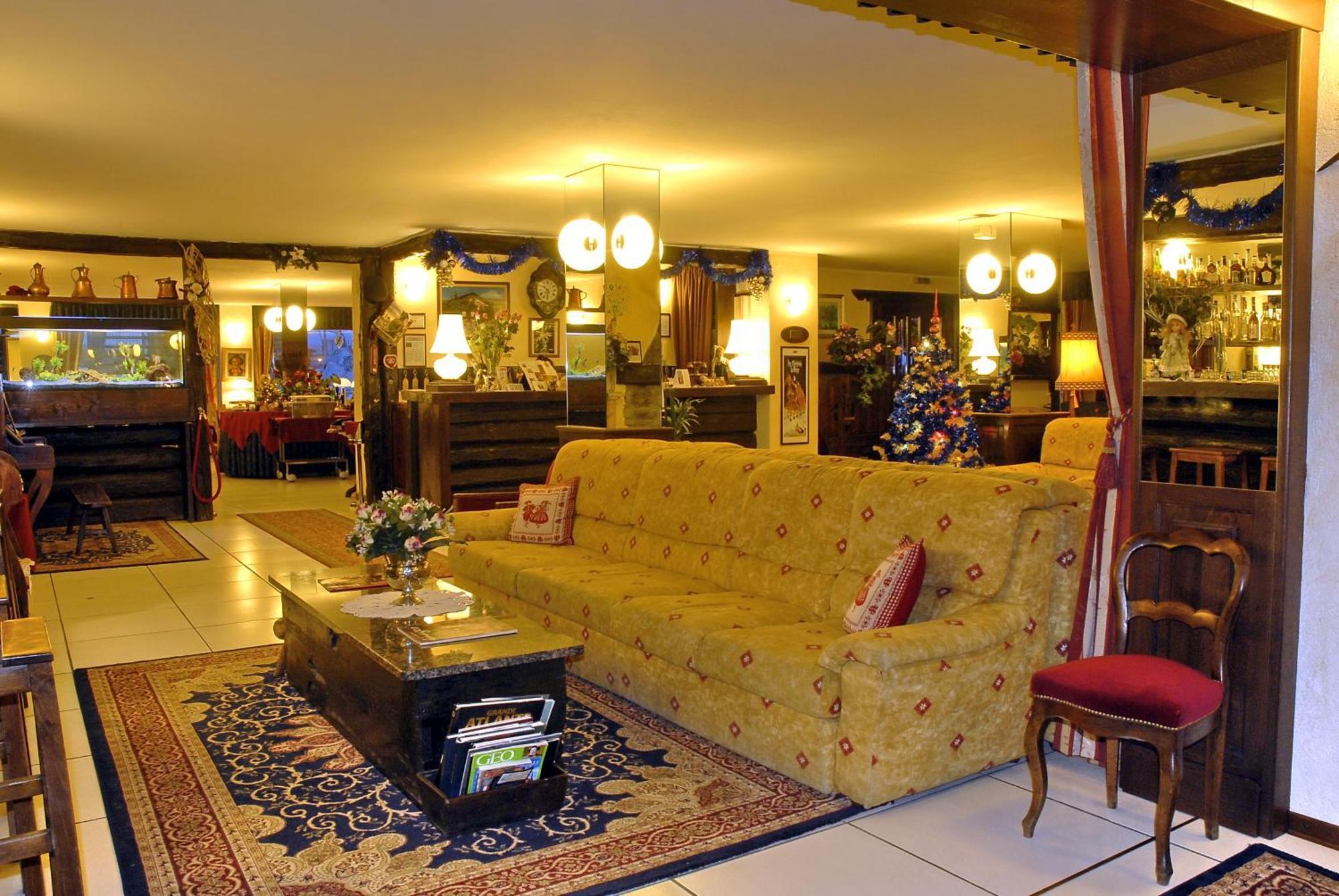 Hotel Edelweiss & Spa Чезана-Торинезе Екстер'єр фото