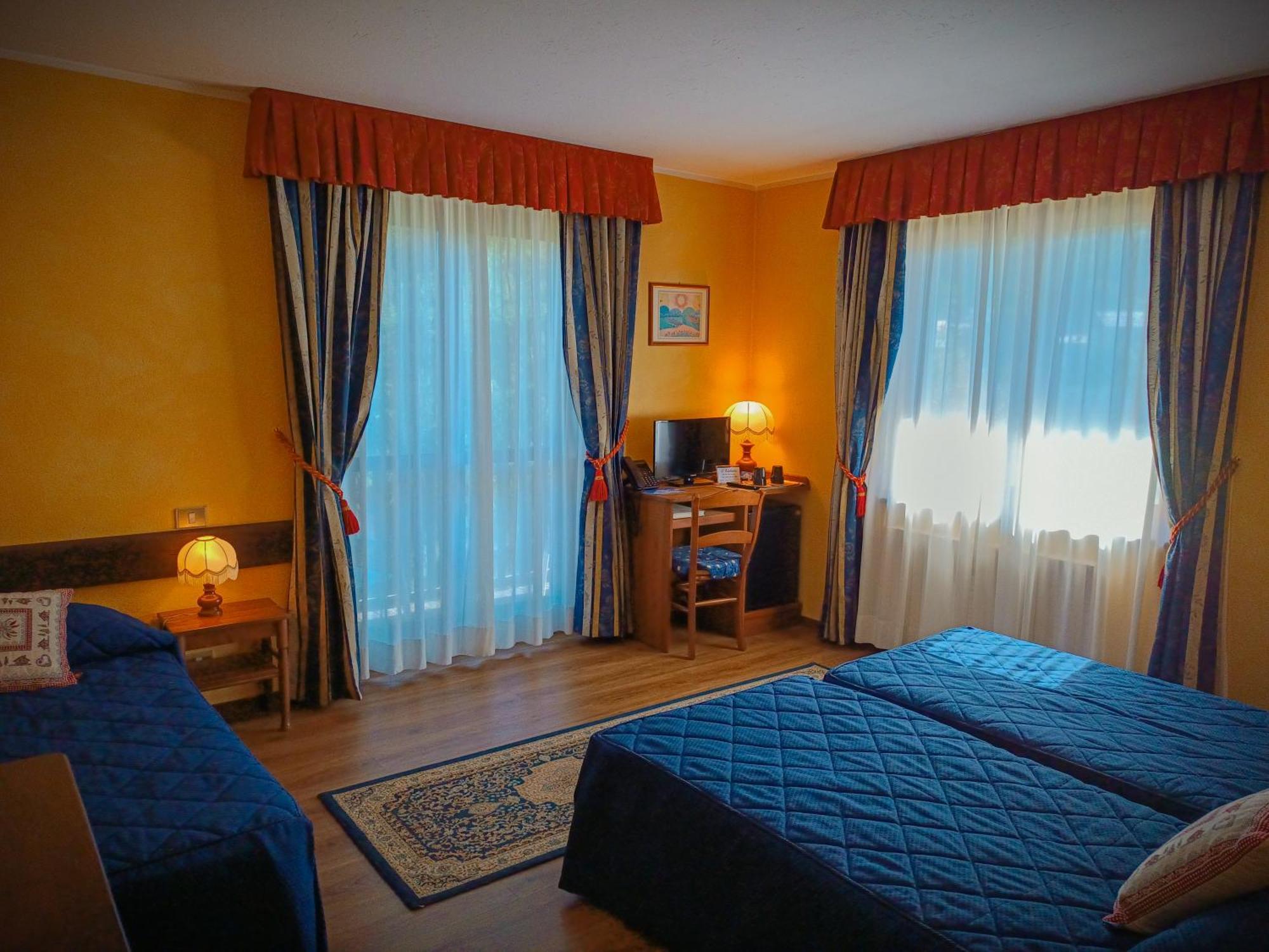 Hotel Edelweiss & Spa Чезана-Торинезе Екстер'єр фото